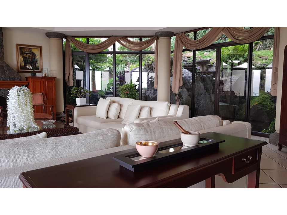 Casa en venta en la colonia Escalón, San Salvador. El Agente Immobiliario