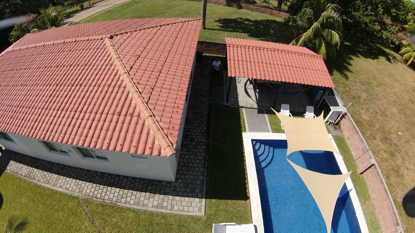 piscina en casa de playa